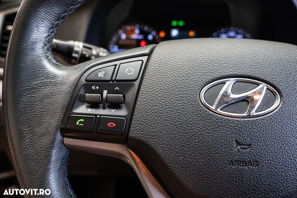 Hyundai Tucson 2.0 CRDI 4WD Automatik Premium - 20