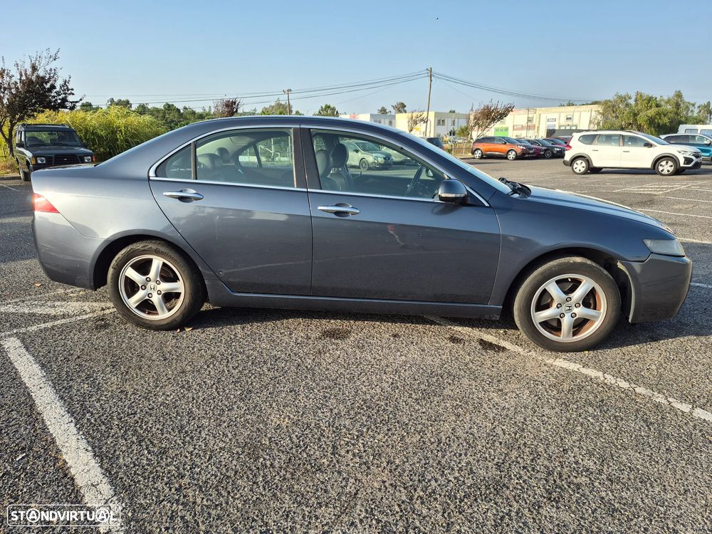 Honda Accord 2.0 Sport - 8