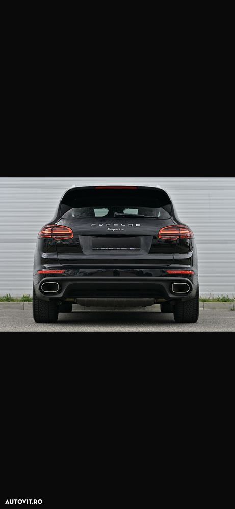 Porsche Cayenne 3.0 L - 6