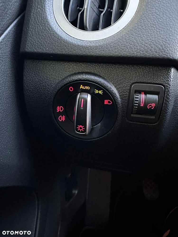 Volkswagen Tiguan 2.0 TDI DPF BlueMotion Technology Cup Sport & Style - 14