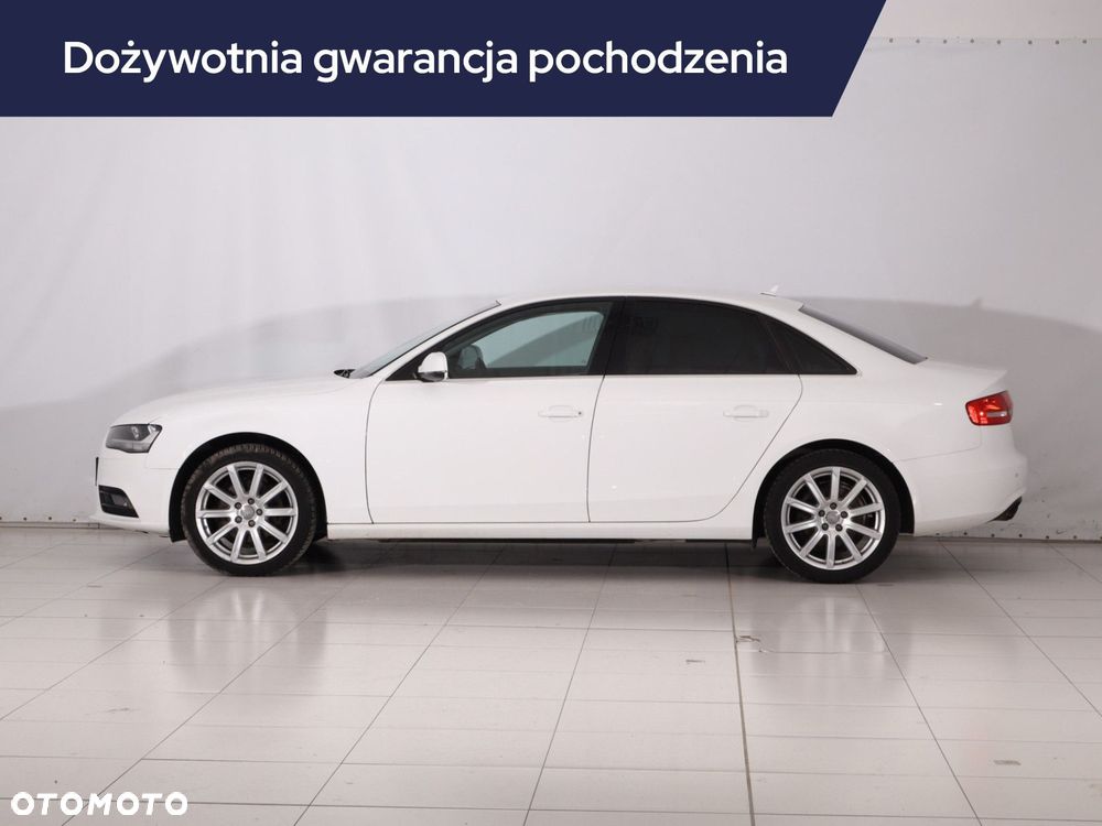 Audi A4 Limousine - 4