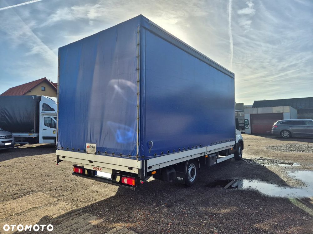 Iveco DAILY PLANDEKA 12EP 3.0 180KM MANUAL SERWIS ASO BEZWYPADKOWY ZADBANY 2023 PODUSZKI FV23% KLIMA WEBASTO 35S18 FULL LED - 10