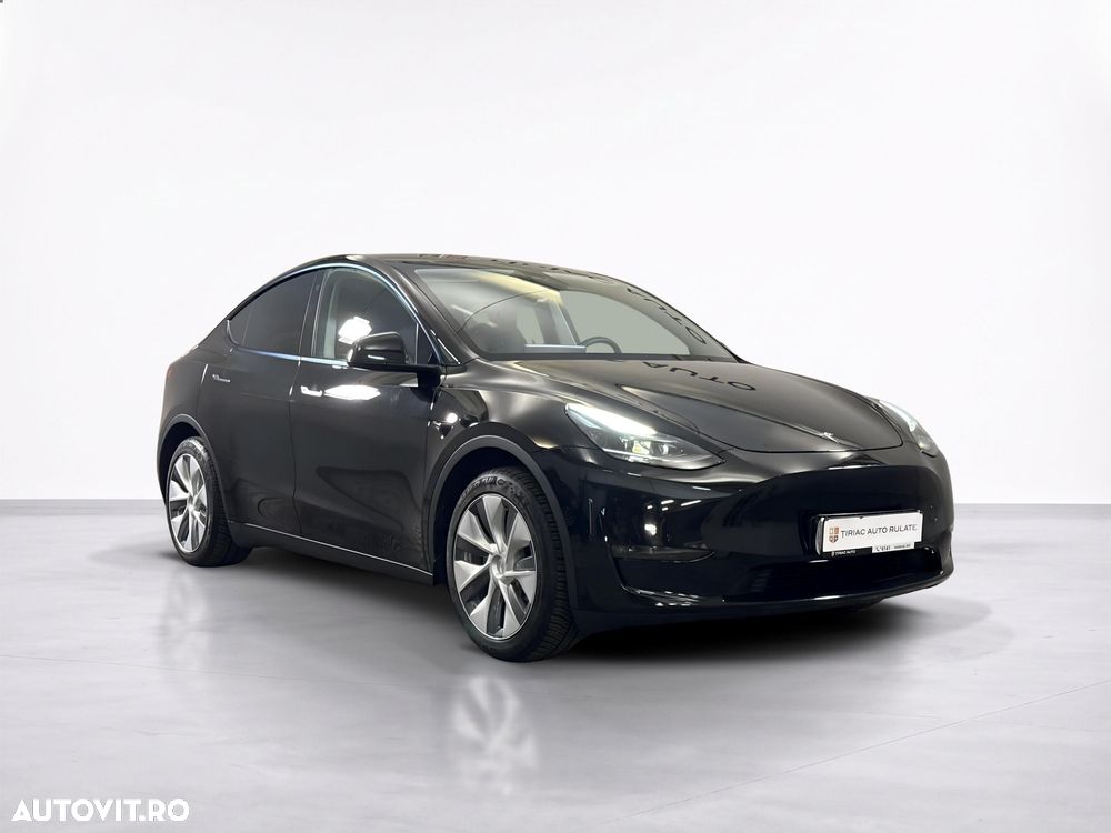 TESLA Model Y 2023 — imagine 7