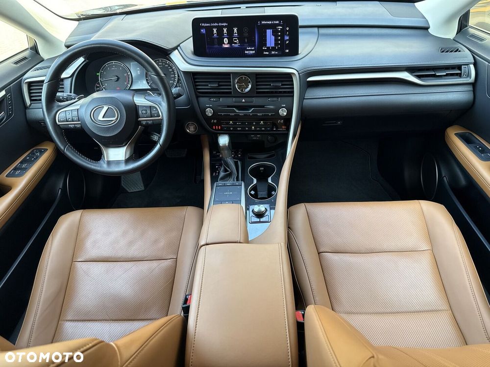 Lexus RX - 12