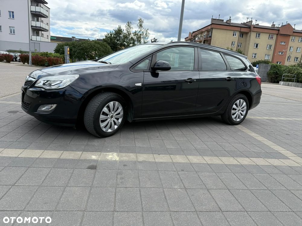 Opel Astra 2.0 CDTI DPF Sports Tourer Automatik - 2