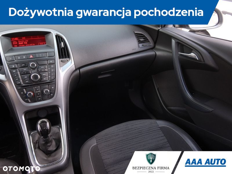 Opel Astra - 9