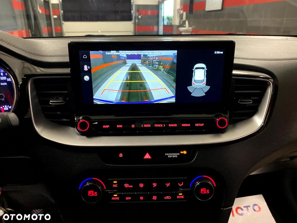 Kia XCeed 1.5 T-GDI OPF PLATINUM EDITION - 18