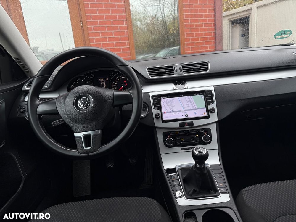 Volkswagen Passat - 20