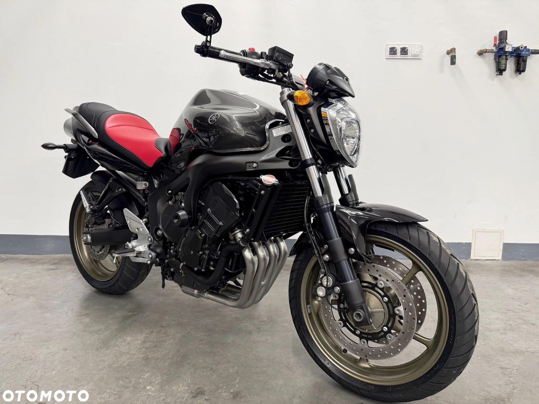 Yamaha FZ6 - 1