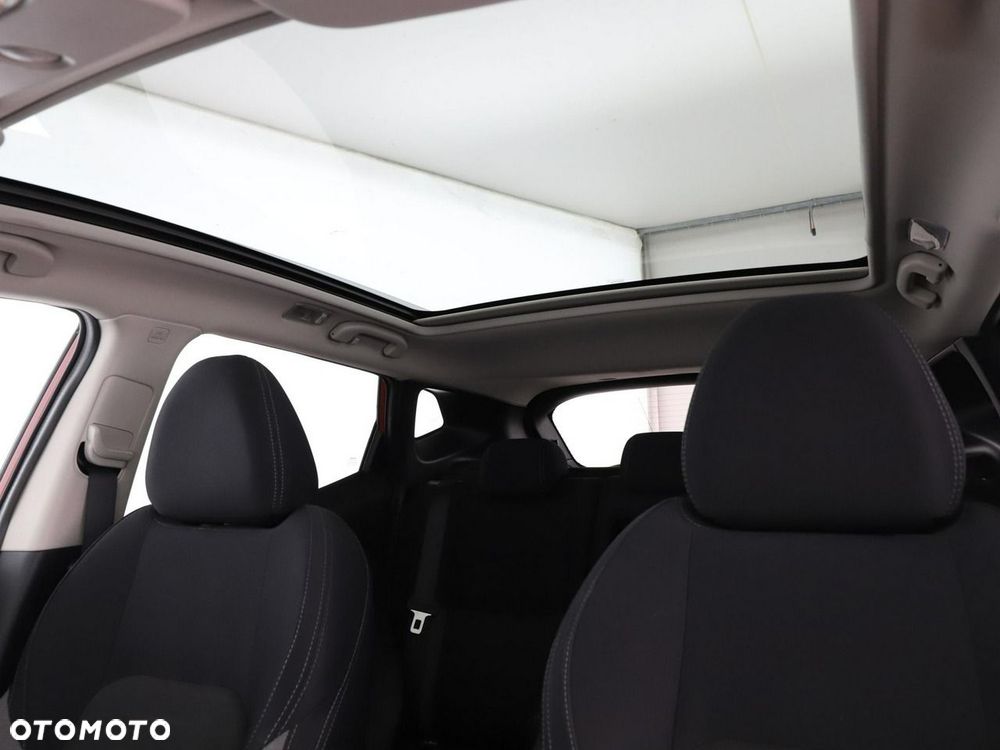 Nissan Qashqai 1.6 DCi 4x4 N-Connecta - 36