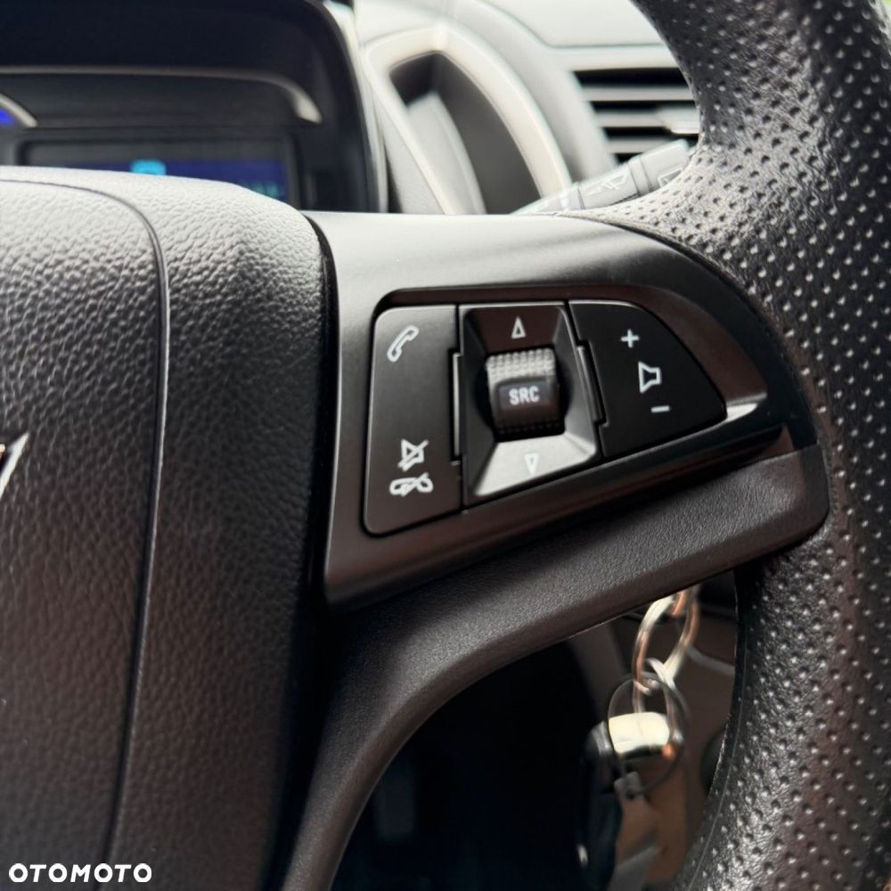 Chevrolet Trax - 37