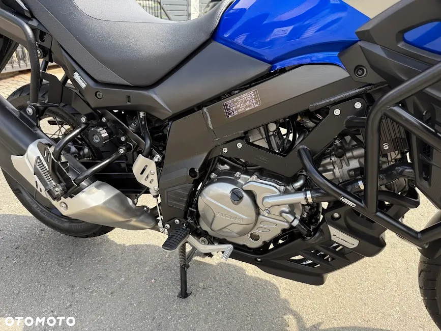 Suzuki V-STROM - 18