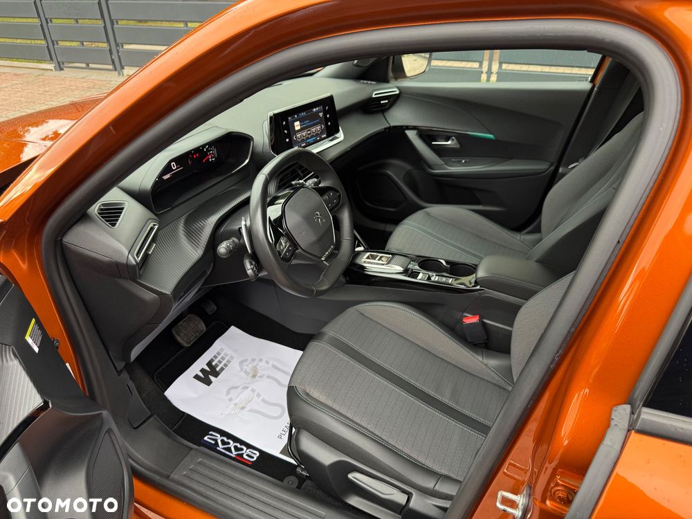 Peugeot 2008 1.5 BlueHDi Allure S&S EAT8 - 17