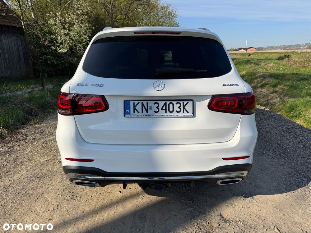 Mercedes-Benz GLC 300 4Matic 9G-TRONIC - 9