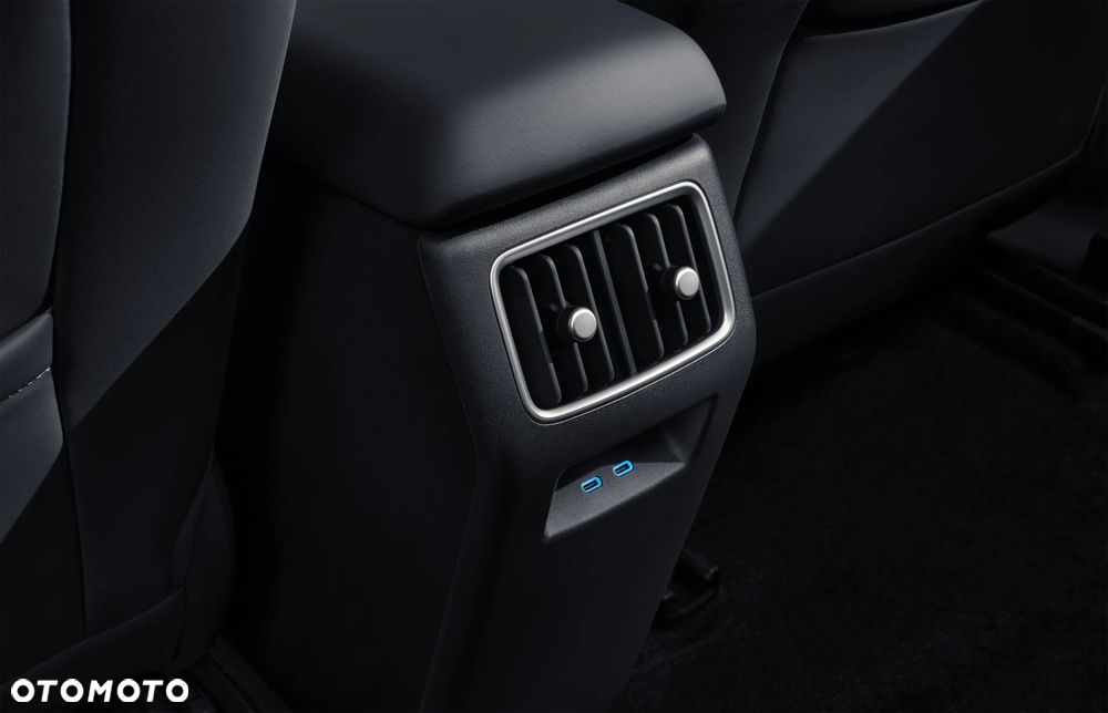 BYD Dolphin - 11