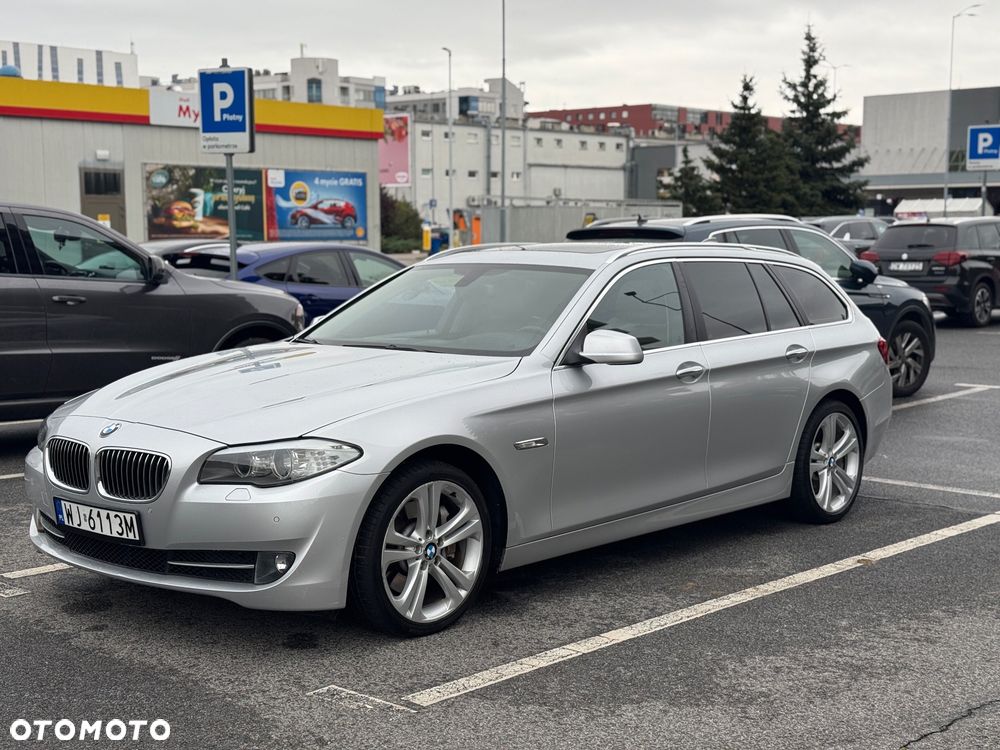 BMW Seria 5 525d Luxury Line - 7