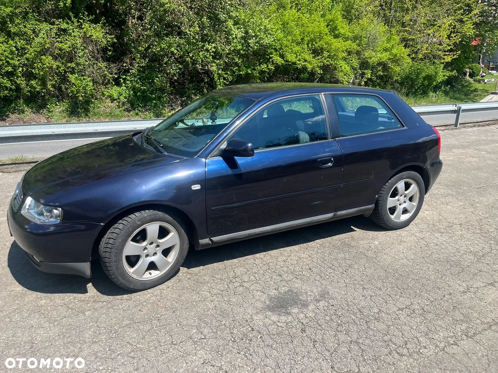 Audi A3 3-drzwiowe 1.6 FSI Ambiente - 16