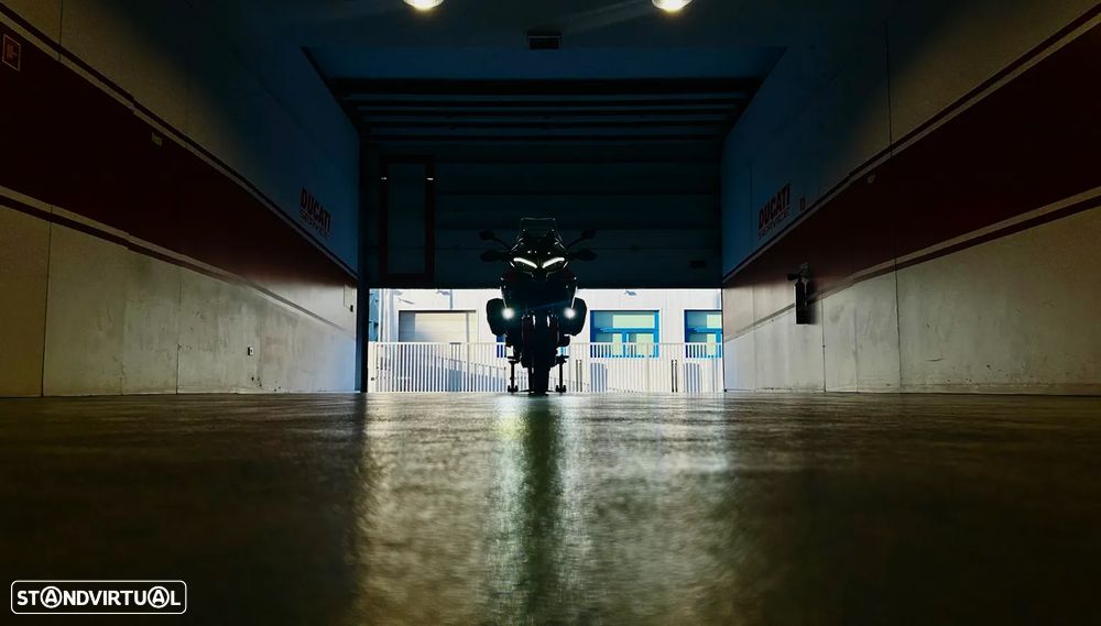 Ducati Multistrada V4 S Essential - 16