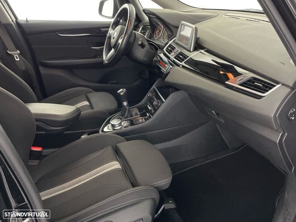 BMW 216 Active Tourer d Advantage - 23