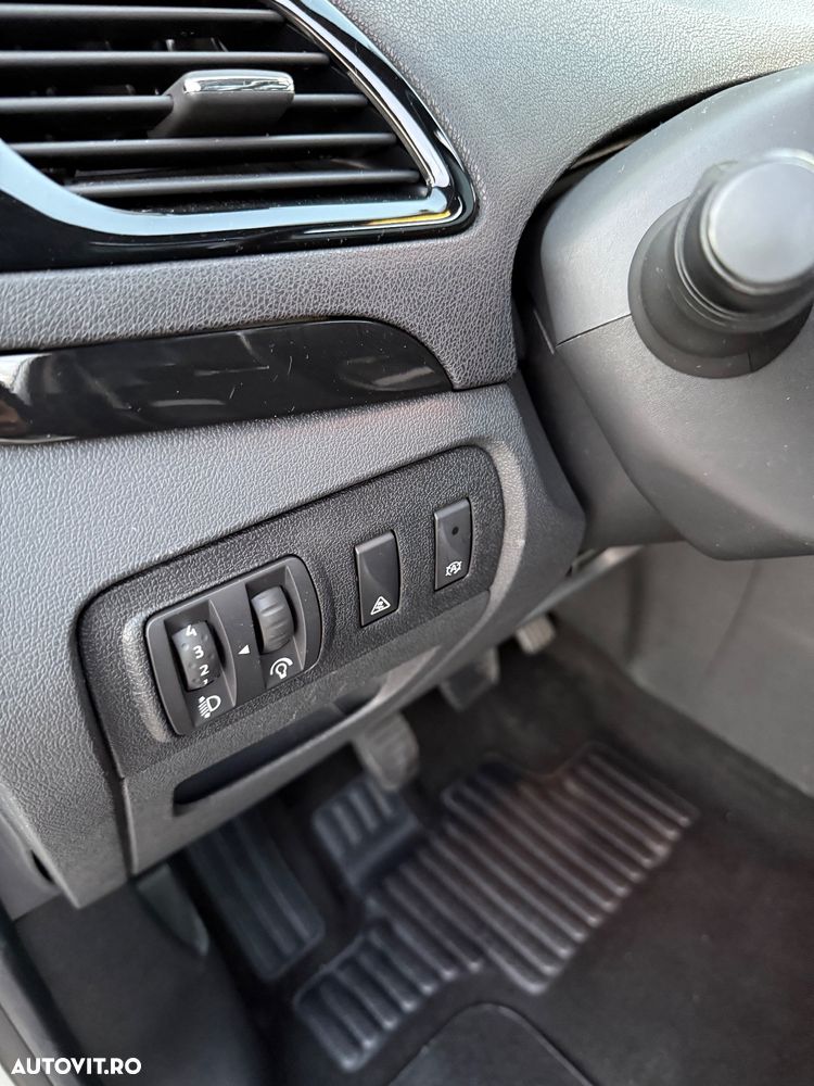 Renault Scenic ENERGY dCi 130 BOSE EDITION - 17