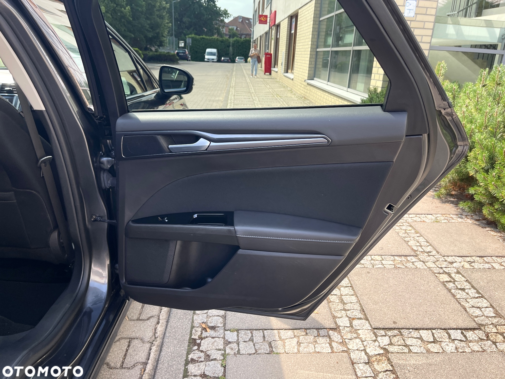 Ford Mondeo - 26