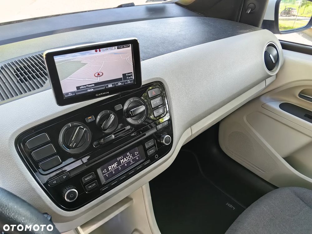 Volkswagen up! 1.0 move - 11