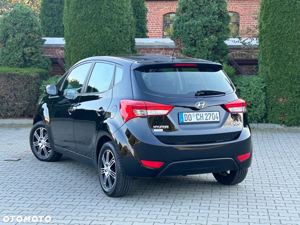 Hyundai ix20 - 12