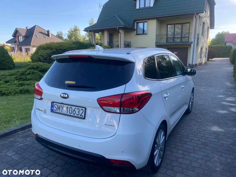 Kia Carens 1.7 CRDi 141 Dream Team Edition - 13