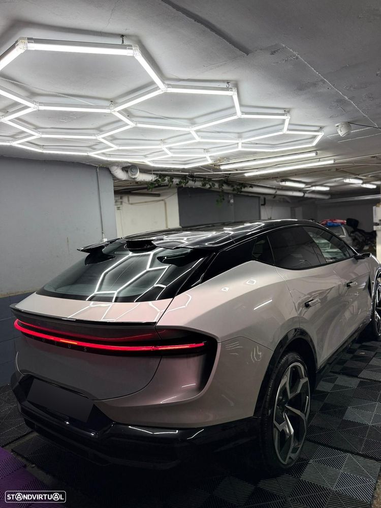 Lotus Eletre - 9