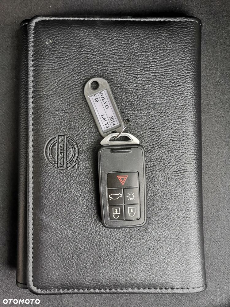 Volvo V40 T4 Powershift Kinetic - 7