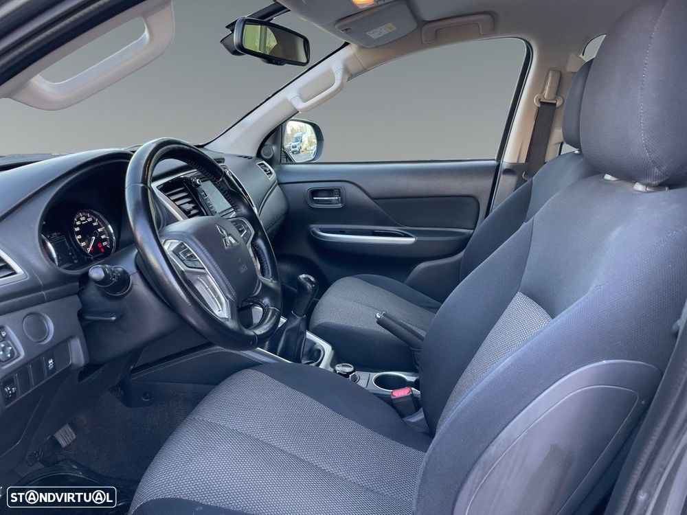 Mitsubishi L200 2.3 DI-D Strakar CD Connect Edition 4WD - 10