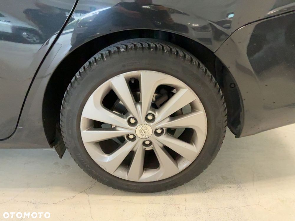 Toyota Auris 1.8 Travel - 14