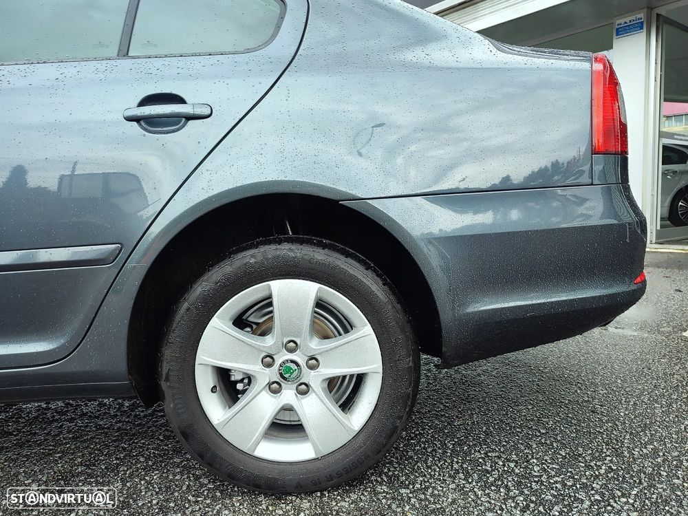 Skoda Octavia 1.6 TDI Ambiente - 27