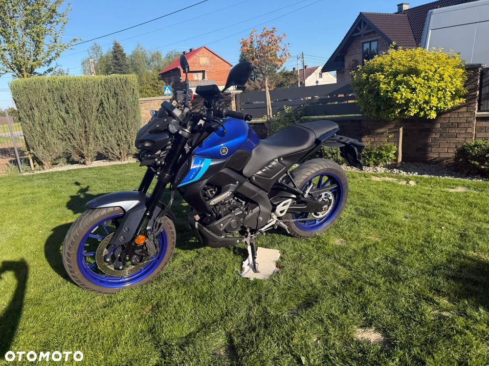 Yamaha MT - 4