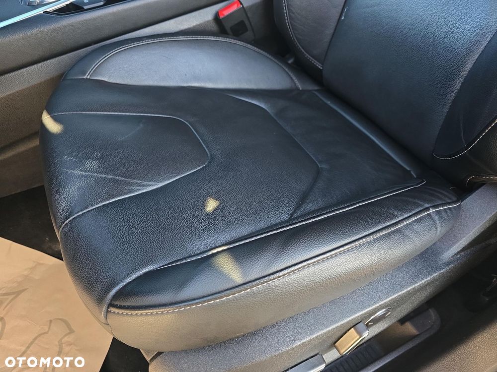 Ford S-Max 2.0 EcoBlue Titanium - 14