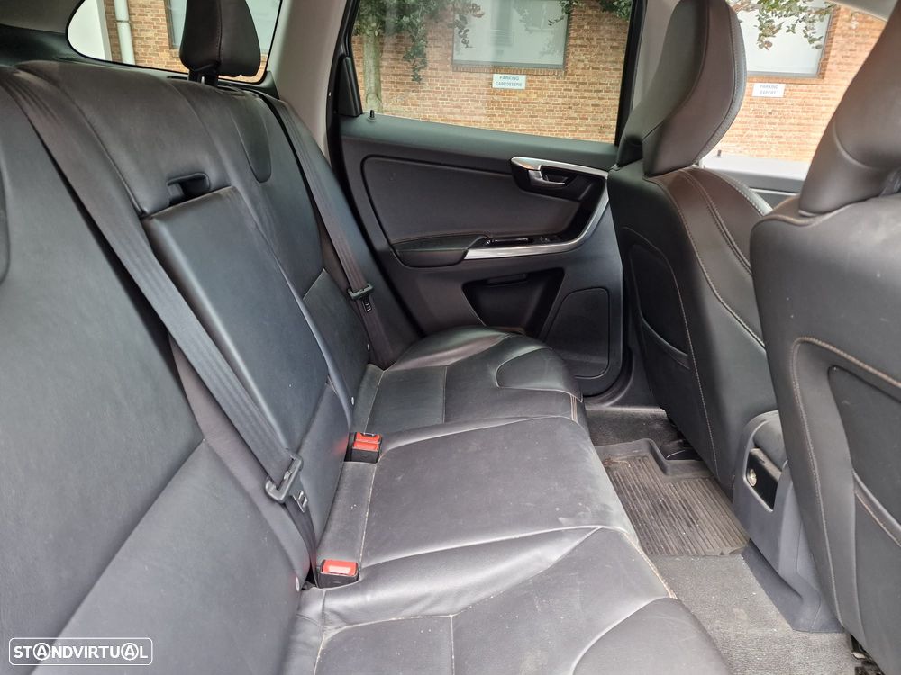 Volvo XC 60 2.0 D3 Dynamic Edition - 10