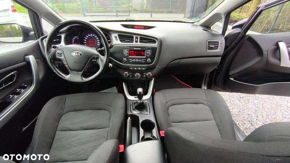 Kia Ceed 1.4 Business Line - 27