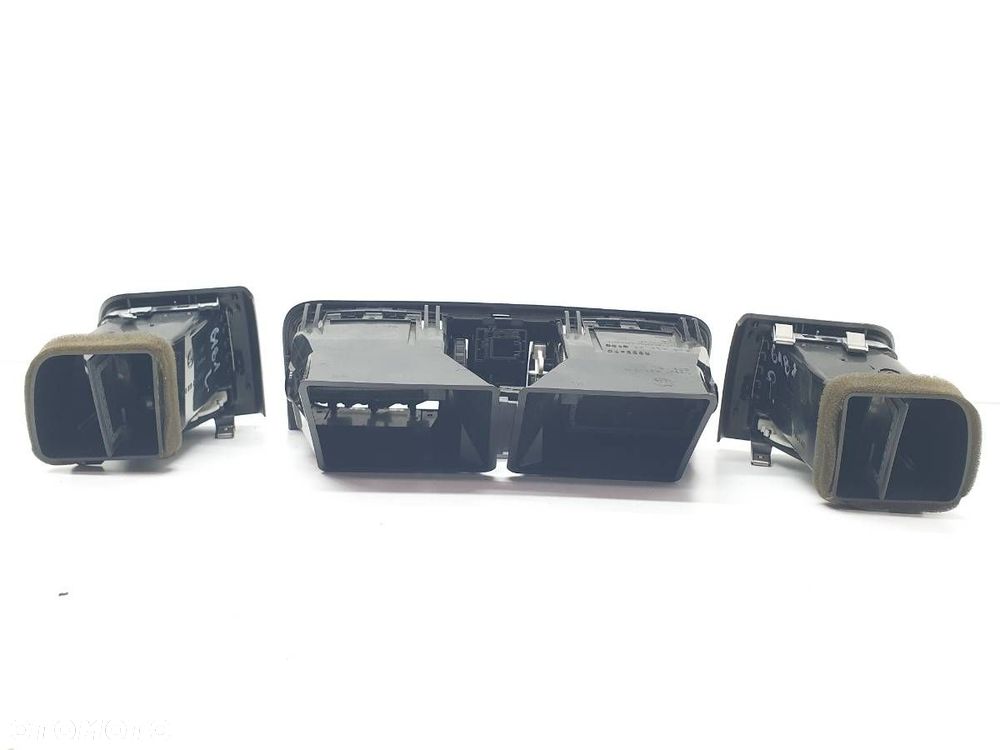 KRATKA KRATKI NAWIEWU DESKI KONSOLI SKODA ROOMSTER FABIA II 5J0820951 - 5