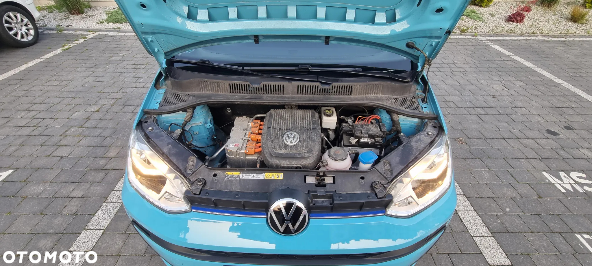 Volkswagen up! e-up - 12