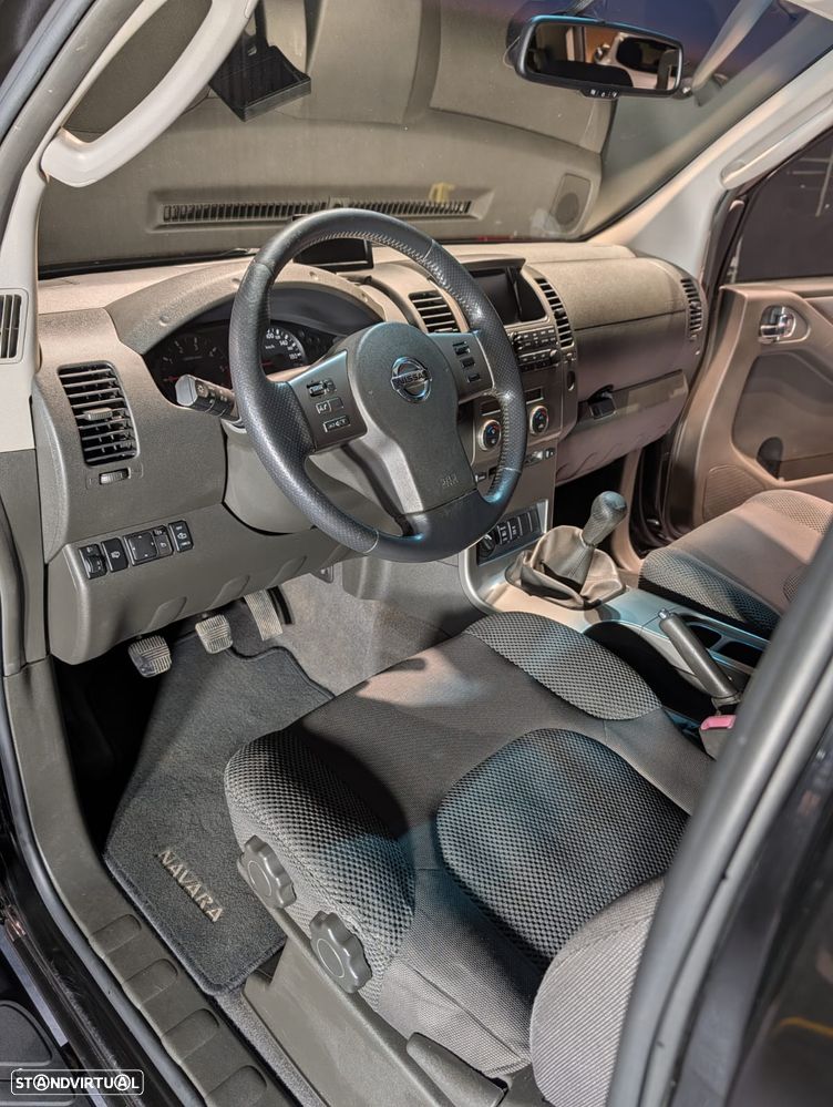 Nissan Navara 2.5 dCi CD Pilot - 10