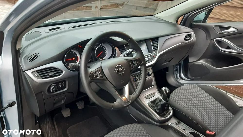 Opel Astra 1.4 Turbo Edition - 21