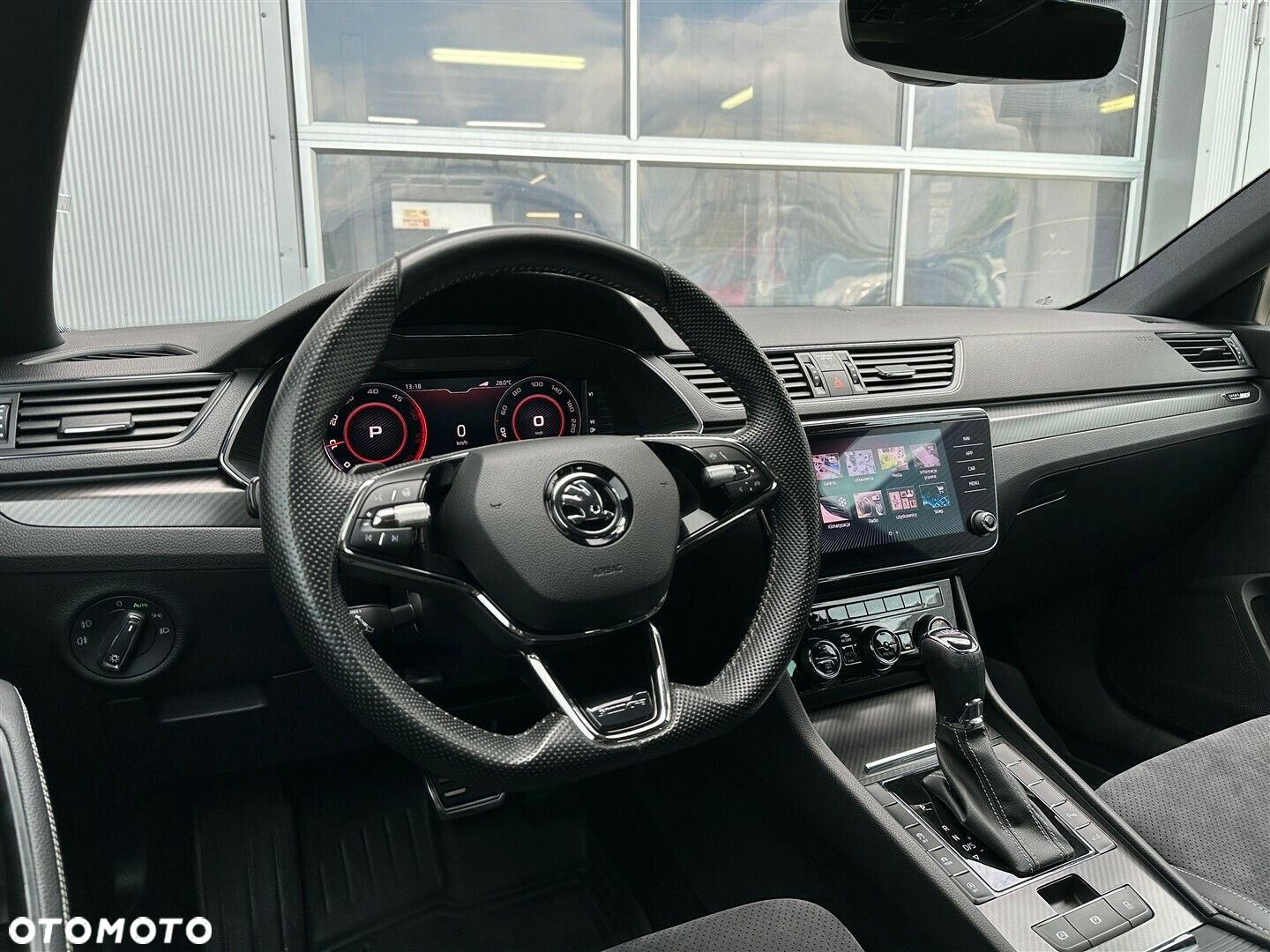 Skoda Superb 2.0 TDI SCR Sportline DSG - 12