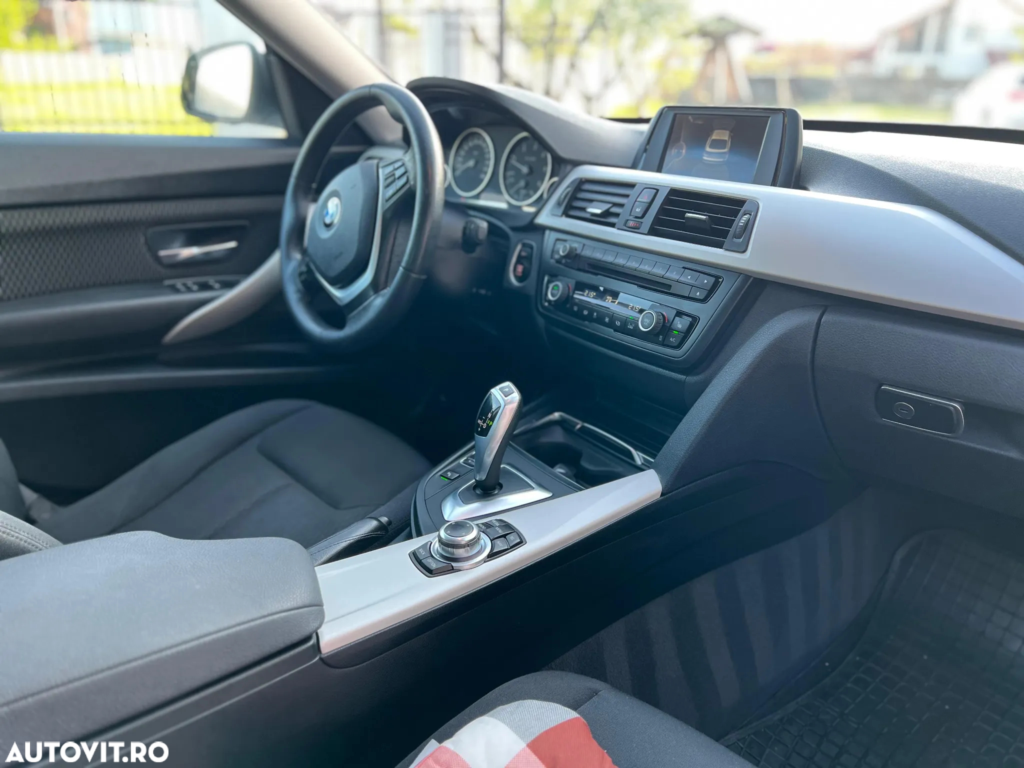 BMW Seria 3 320d GT Aut. - 11