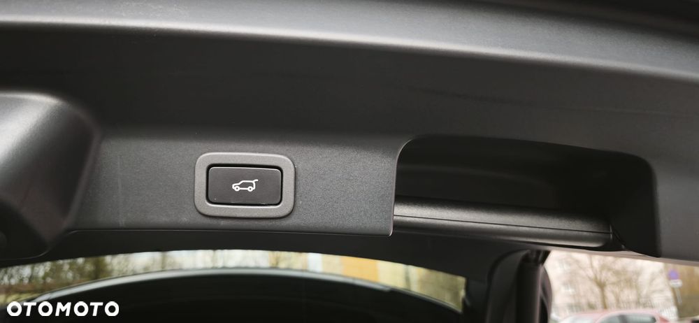 Jaguar F-Pace 2.0 i4D RWD Pure - 16