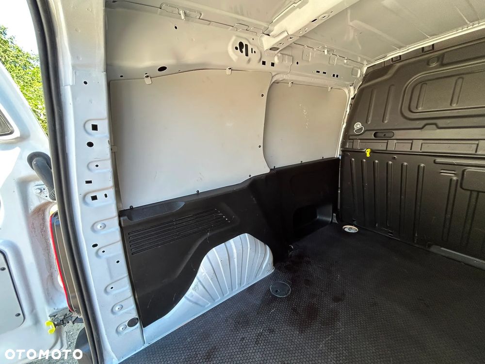 Toyota ProAce CITY - 15
