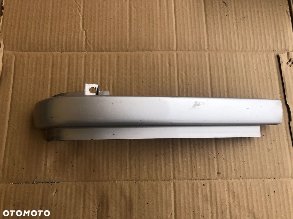 Listwa pod lampę prawa srebrna DHH100720 LAND ROVER DISCOVERY 2 II - 1
