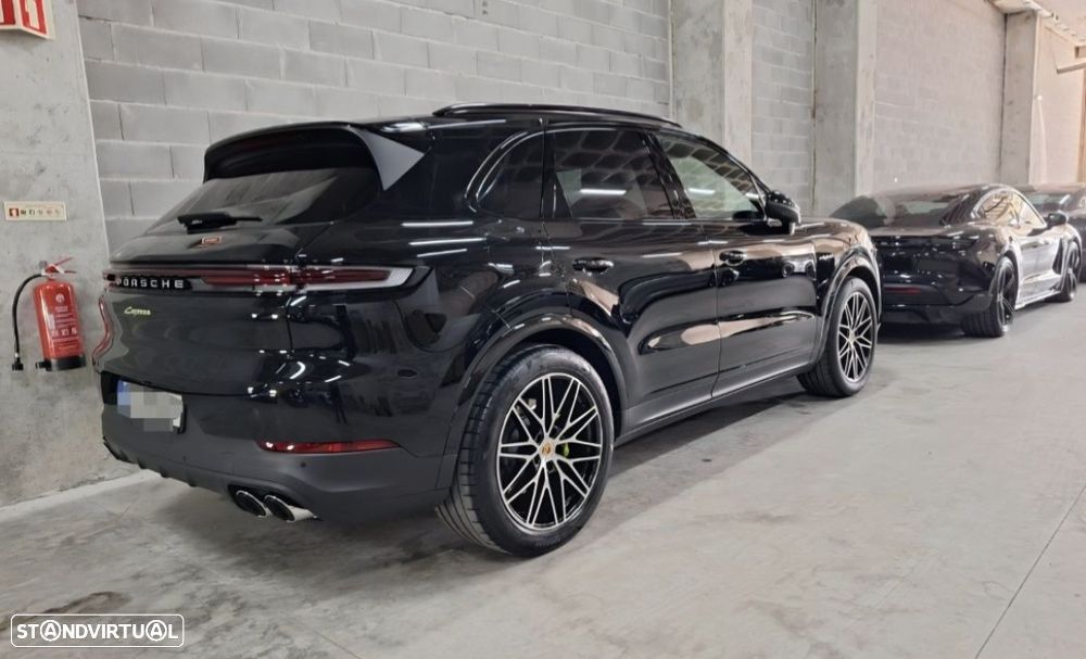 Porsche Cayenne E-Hybrid - 3