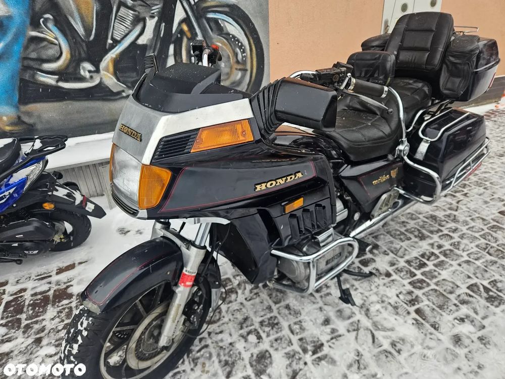 Honda GL - 5