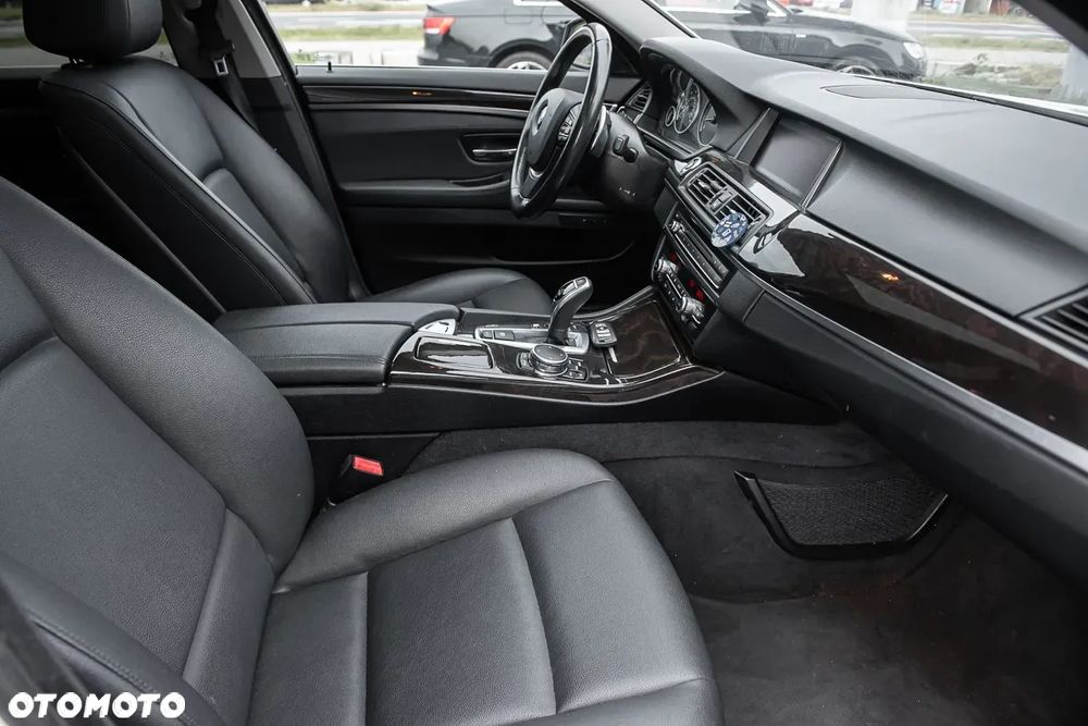 BMW Seria 5 - 35