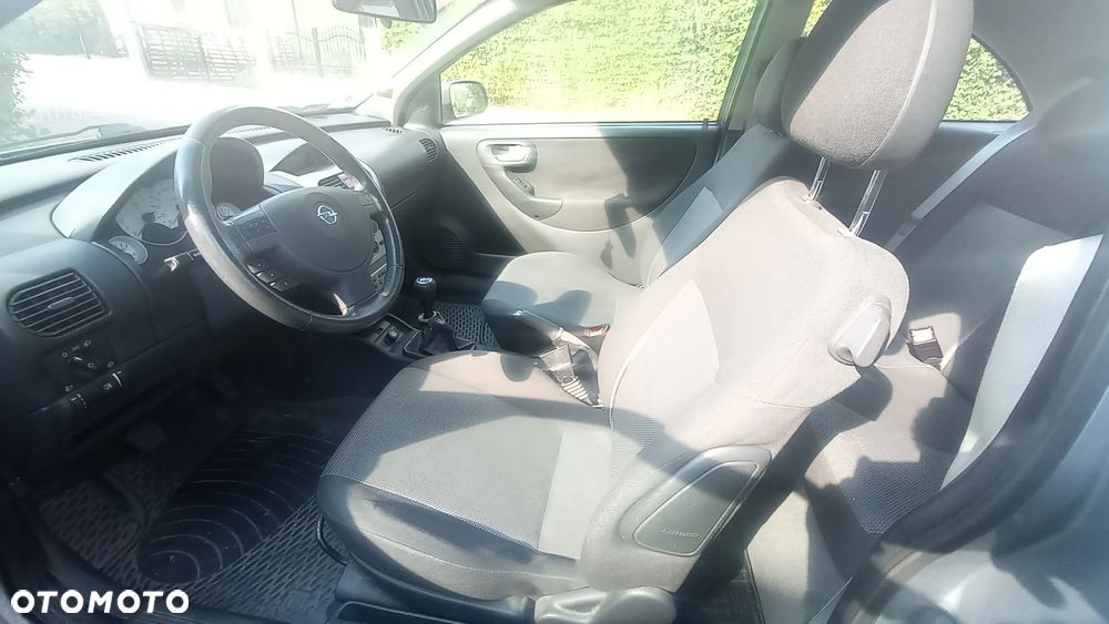 Opel Corsa 1.2 16V Cosmo - 15